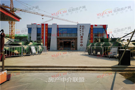 羊山外小对面可目送小孩带大露台家具齐全南北通透